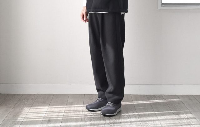 BETTER(ベター)Brushed Jersey Tucked Pants - Black