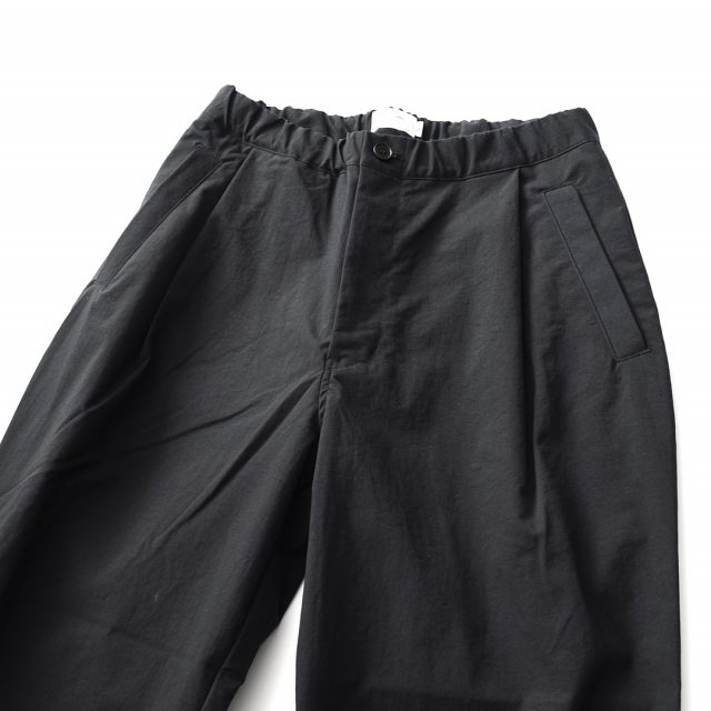 STILL BY HAND (スティルバイハンド)1tuck Taslan Nylon Ox Pants