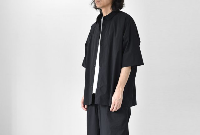 セットアップでも、一枚でも。STILL BY HAND(スティルバイハンド)ナイロンラグランシャツ